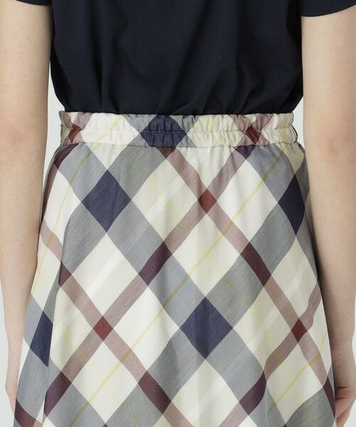 BLUE LABEL / BLACK LABEL CRESTBRIDGE / ブルーレーベル / ブラックレーベル・クレストブリッジ  ミニ・ひざ丈スカート | 【一部店舗限定】クレストブリッジチェックシアーポプリンスカート | 詳細11