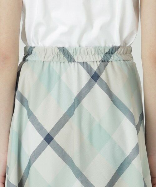 BLUE LABEL / BLACK LABEL CRESTBRIDGE / ブルーレーベル / ブラックレーベル・クレストブリッジ  ミニ・ひざ丈スカート | 【一部店舗限定】クレストブリッジチェックシアーポプリンスカート | 詳細17