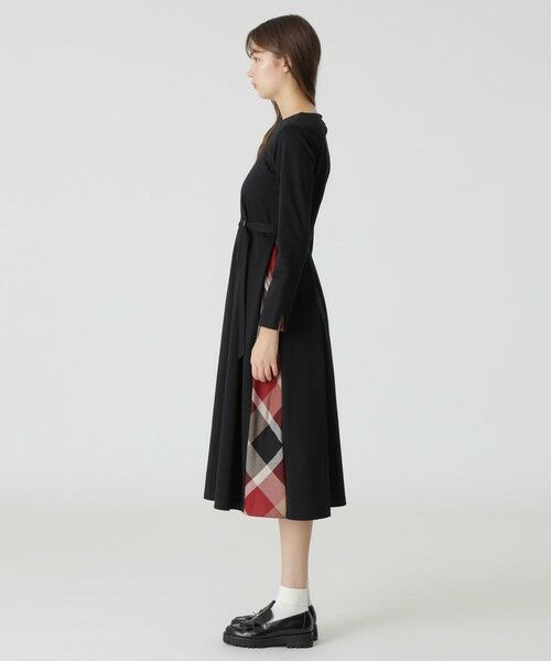 BLUE LABEL / BLACK LABEL CRESTBRIDGE / ブルーレーベル / ブラックレーベル・クレストブリッジ  ドレス | 【一部店舗限定】コンパクトライトポンチドレス | 詳細1