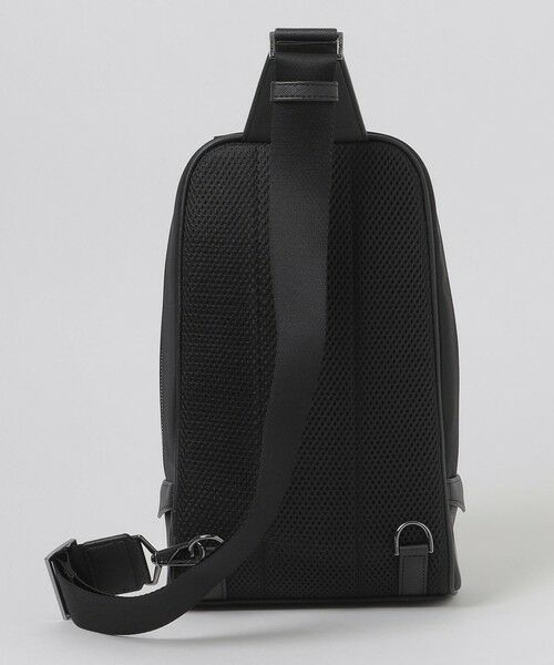 BLUE LABEL / BLACK LABEL CRESTBRIDGE / ブルーレーベル / ブラックレーベル・クレストブリッジ  ショルダーバッグ | ナイロンコンビカルゼシャドークレストブリッジチェックビジネスボディバッグ | 詳細3
