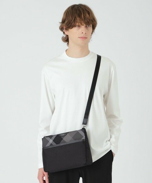 BLUE LABEL / BLACK LABEL CRESTBRIDGE / ブルーレーベル / ブラックレーベル・クレストブリッジ  ショルダーバッグ | ライトウェイトコーデュラバリスティックサコッシュ | 詳細1