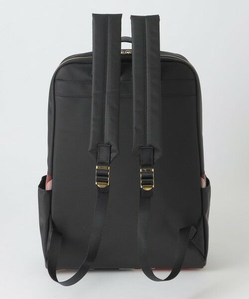 BLUE LABEL / BLACK LABEL CRESTBRIDGE / ブルーレーベル / ブラックレーベル・クレストブリッジ  ショルダーバッグ | ナイロンスクエアバックパック | 詳細3