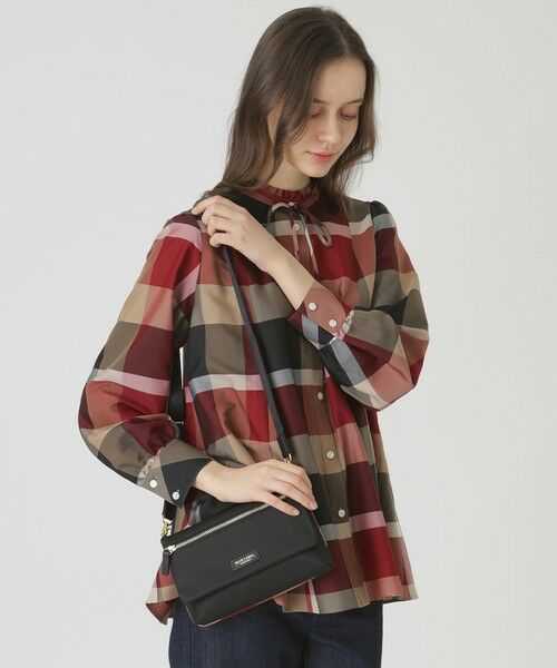 BLUE LABEL / BLACK LABEL CRESTBRIDGE / ブルーレーベル / ブラックレーベル・クレストブリッジ  ショルダーバッグ | パーシャルクレストブリッジチェックマルチショルダー | 詳細1