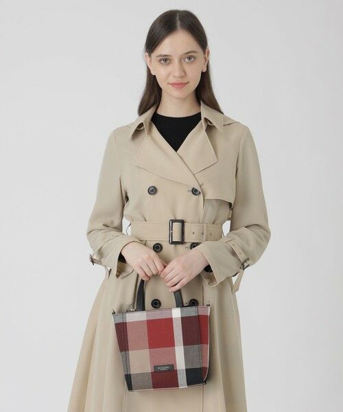 BLUE LABEL / BLACK LABEL CRESTBRIDGE / ブルーレーベル / ブラックレーベル・クレストブリッジ  ショルダーバッグ | クレストブリッジチェックキャンバススクエアミニトート | 詳細2