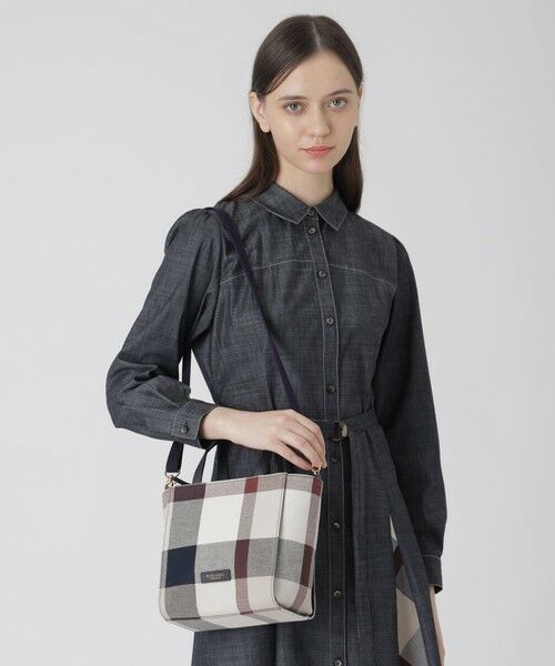 BLUE LABEL / BLACK LABEL CRESTBRIDGE / ブルーレーベル / ブラックレーベル・クレストブリッジ  ショルダーバッグ | クレストブリッジチェックキャンバススクエアミニトート | 詳細10