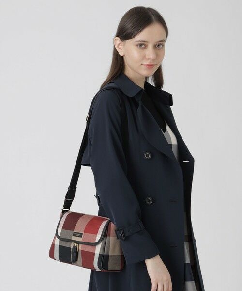 BLUE LABEL / BLACK LABEL CRESTBRIDGE / ブルーレーベル / ブラックレーベル・クレストブリッジ  ショルダーバッグ | クレストブリッジチェックキャンバスかぶせショルダー | 詳細1