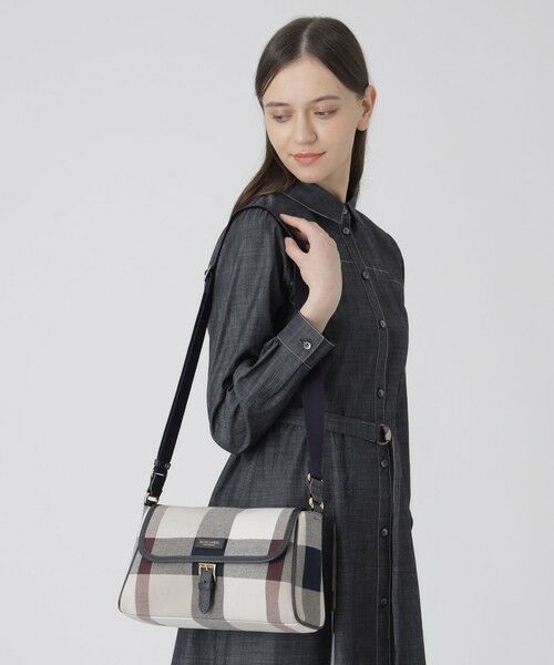 BLUE LABEL / BLACK LABEL CRESTBRIDGE / ブルーレーベル / ブラックレーベル・クレストブリッジ  ショルダーバッグ | クレストブリッジチェックキャンバスかぶせショルダー | 詳細8