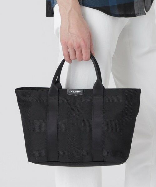 BLUE LABEL / BLACK LABEL CRESTBRIDGE / ブルーレーベル / ブラックレーベル・クレストブリッジ  ショルダーバッグ | シャドーチェックドライバーズトート | 詳細1