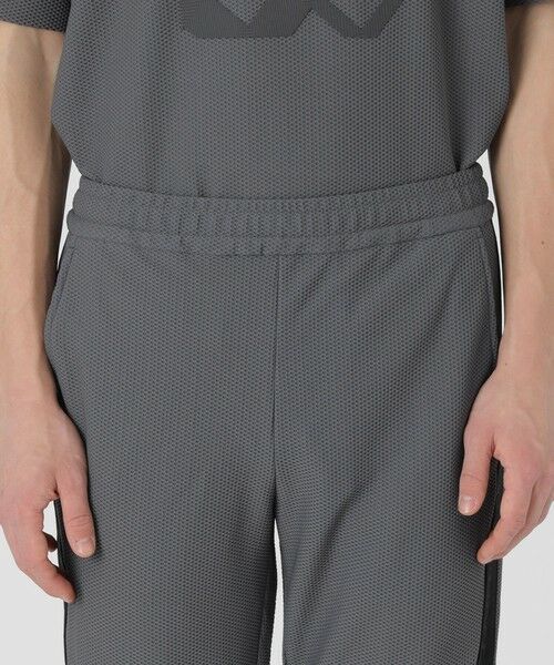 BLUE LABEL / BLACK LABEL CRESTBRIDGE / ブルーレーベル / ブラックレーベル・クレストブリッジ  その他パンツ | 【BLACK lab.】ブリーズメッシュトラックパンツ | 詳細13