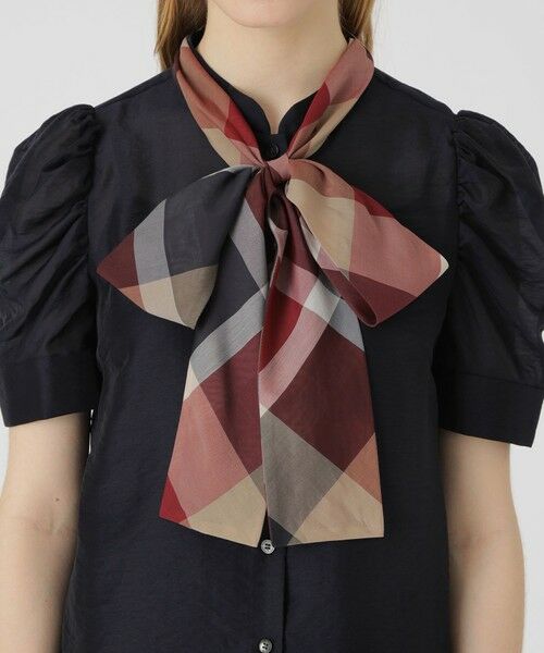 BLUE LABEL / BLACK LABEL CRESTBRIDGE / ブルーレーベル / ブラックレーベル・クレストブリッジ  シャツ・ブラウス | 【店舗限定】ボリュームスリーブリボンブラウス | 詳細21