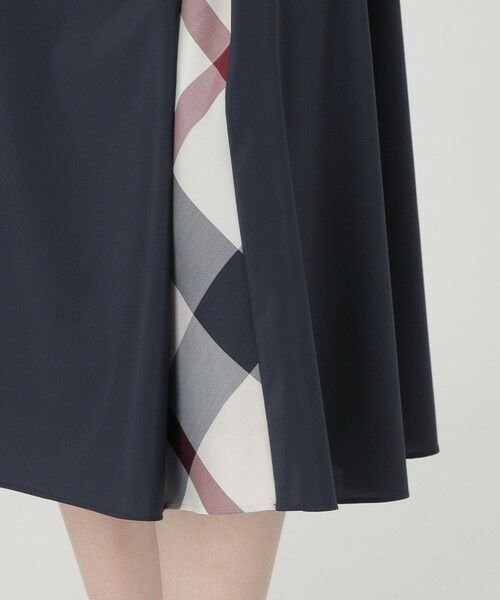 BLUE LABEL / BLACK LABEL CRESTBRIDGE / ブルーレーベル / ブラックレーベル・クレストブリッジ  ミニ・ひざ丈スカート | ウォッシャブルストレッチマリンスカート | 詳細7