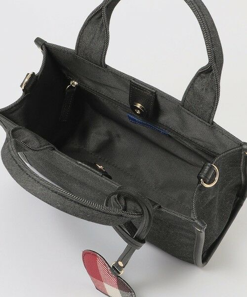 BLUE LABEL / BLACK LABEL CRESTBRIDGE / ブルーレーベル / ブラックレーベル・クレストブリッジ  ショルダーバッグ | ハートチャーム付きミニトート | 詳細5
