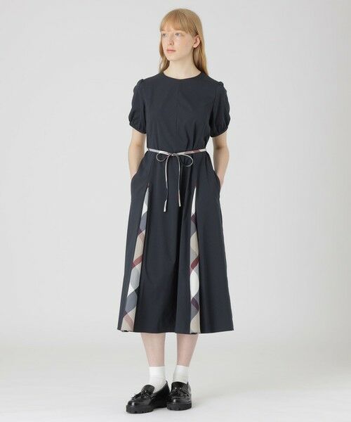 BLUE LABEL / BLACK LABEL CRESTBRIDGE / ブルーレーベル / ブラックレーベル・クレストブリッジ  ドレス | 【一部店舗限定】シルキータフタドレス（ネイビー3）