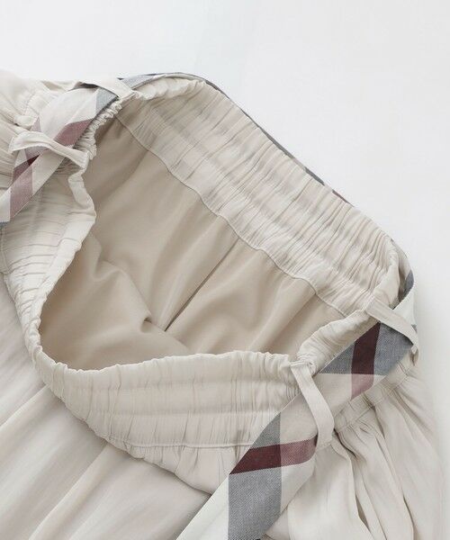 BLUE LABEL / BLACK LABEL CRESTBRIDGE / ブルーレーベル / ブラックレーベル・クレストブリッジ  ミニ・ひざ丈スカート | 【一部店舗限定】シルキークロスフレアスカート | 詳細6