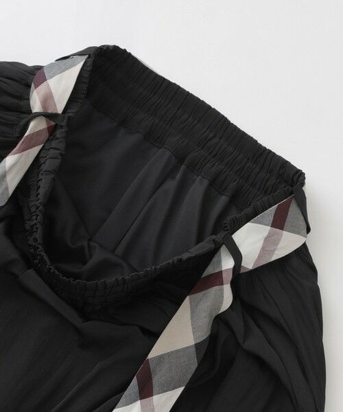 BLUE LABEL / BLACK LABEL CRESTBRIDGE / ブルーレーベル / ブラックレーベル・クレストブリッジ  ミニ・ひざ丈スカート | 【一部店舗限定】シルキークロスフレアスカート | 詳細13
