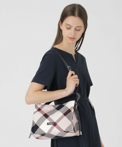BLUE LABEL / BLACK LABEL CRESTBRIDGE / ブルーレーベル / ブラックレーベル・クレストブリッジ  ショルダーバッグ | クレストブリッジチェックカルゼギャザーバッグ | 詳細8