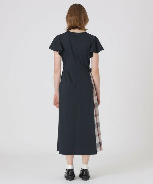 BLUE LABEL / BLACK LABEL CRESTBRIDGE / ブルーレーベル / ブラックレーベル・クレストブリッジ  ドレス | 【一部店舗限定】ハイゲージポンチパーシャルチェックドレス | 詳細12