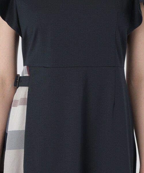 BLUE LABEL / BLACK LABEL CRESTBRIDGE / ブルーレーベル / ブラックレーベル・クレストブリッジ  ドレス | 【一部店舗限定】ハイゲージポンチパーシャルチェックドレス | 詳細13