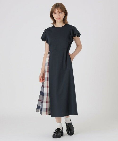 BLUE LABEL / BLACK LABEL CRESTBRIDGE / ブルーレーベル / ブラックレーベル・クレストブリッジ  ドレス | 【一部店舗限定】ハイゲージポンチパーシャルチェックドレス（ネイビー3）