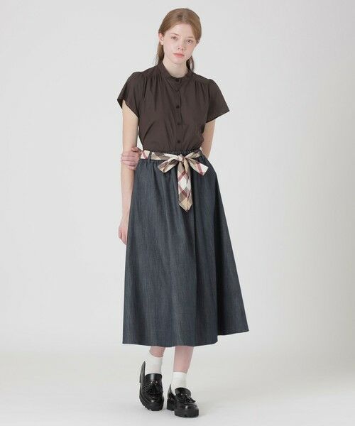 BLUE LABEL / BLACK LABEL CRESTBRIDGE / ブルーレーベル / ブラックレーベル・クレストブリッジ  ミニ・ひざ丈スカート | 【一部店舗限定】スラブシャンブレースカート | 詳細1