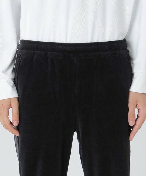 BLUE LABEL / BLACK LABEL CRESTBRIDGE / ブルーレーベル / ブラックレーベル・クレストブリッジ その他パンツ | 【BLACK lab.】ベロアジャージートラックパンツ | 詳細4
