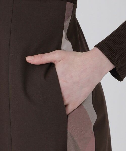 BLUE LABEL / BLACK LABEL CRESTBRIDGE / ブルーレーベル / ブラックレーベル・クレストブリッジ  ドレス | パーシャルチェックニットコンビドレス | 詳細5