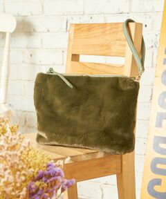 ＊＊Daily russet / デイリーラシット トラベルバッグ | フェイクファークラッチ