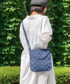 ＊＊Daily russet / デイリーラシット メッセンジャーバッグ・ウエストポーチ | 裏張りナイロンフラップサコッシュ