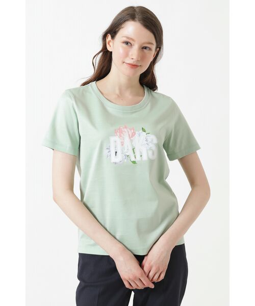 DAKS / ダックス その他トップス | ギザコットン天竺 フラワーモチーフ＆ロゴ Tシャツ（シルトグリーン）