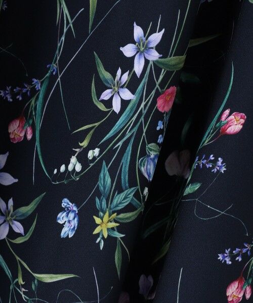 DE CLASSE LAUTREAMONT / デュクラス ロートレアモン ロング・マキシ丈ワンピース | ウィンターフラワープリントワンピース | 詳細1