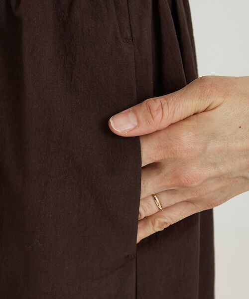 DESIGNWORKS / デザインワークス ワンピース | コットンサブレＶネックノースリーブワンピース | 詳細20