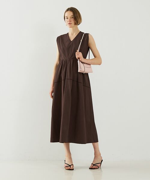DESIGNWORKS / デザインワークス ワンピース | コットンサブレＶネックノースリーブワンピース | 詳細3