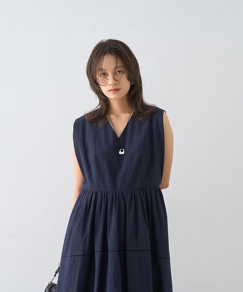 DESIGNWORKS / デザインワークス ワンピース | コットンサブレＶネックノースリーブワンピース | 詳細26