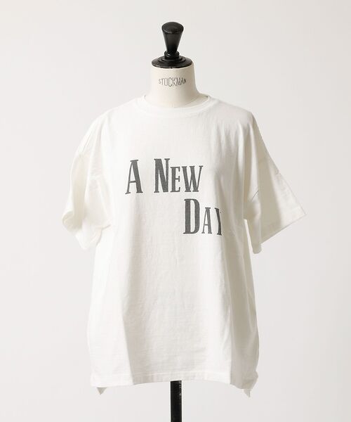 DESIGNWORKS / デザインワークス Tシャツ | 【REMI RELIEF/レミレリーフ】 16/-天竺Tシャツ A NEW DA（オフホワイト）