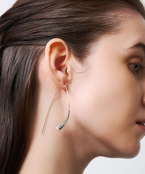 DESIGNWORKS / デザインワークス ピアス・イヤリング | 【TEINTE/タント】WILLOW PEARL EARRINGS　パールピアス（ホワイト）