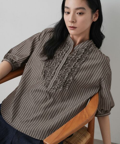 Dessin / デッサン シャツ・ブラウス | 【洗える】フリルバンドカラー五分袖ブラウス(ブラウン(344))