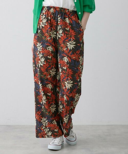 Dessin / デッサン ショート・ハーフ・半端丈パンツ | ボタニカル柄リラクシーパンツ（ブラウン(146)）