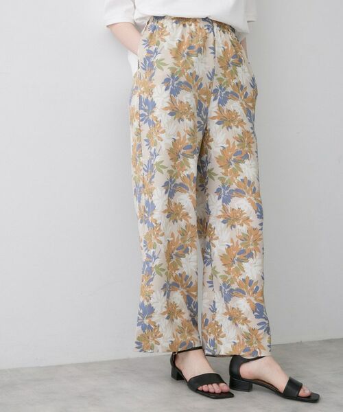 Dessin / デッサン ショート・ハーフ・半端丈パンツ | ボタニカル柄リラクシーパンツ（トープ(155)）