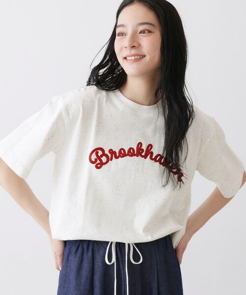 Dessin / デッサン Tシャツ | 【ユニセックス/洗える】ネップロゴ刺繍Tシャツ（ホワイト(001)）