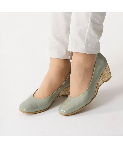 D'ICI/ディッシィ スクエアトゥウエッジヒールパンプス グリーンエナメル 235 D'ICI/ディッシィ スクエアトゥウエッジヒールパンプス グリーンエナメル 235