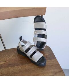 D'ICI / ディッシィ サンダル | スリーラインストレッチサンダル