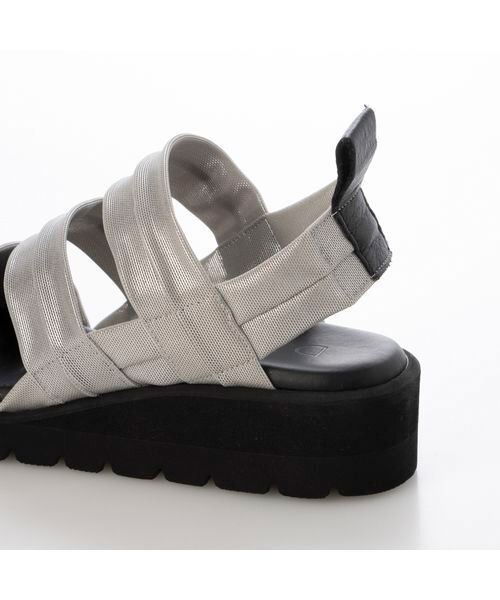 D'ICI / ディッシィ サンダル | スリーラインストレッチサンダル | 詳細24