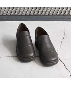 D'ICI / ディッシィ フラットシューズ | スクエアトゥ切り替えスリッポン