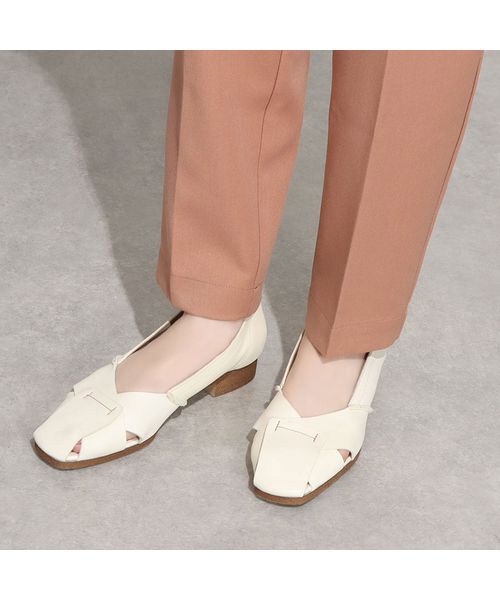 D'ICI/ディッシィ アッパーステッチクロスデザインパンプス ホワイト 245 D'ICI/ディッシィ アッパーステッチクロスデザインパンプス ホワイト 245