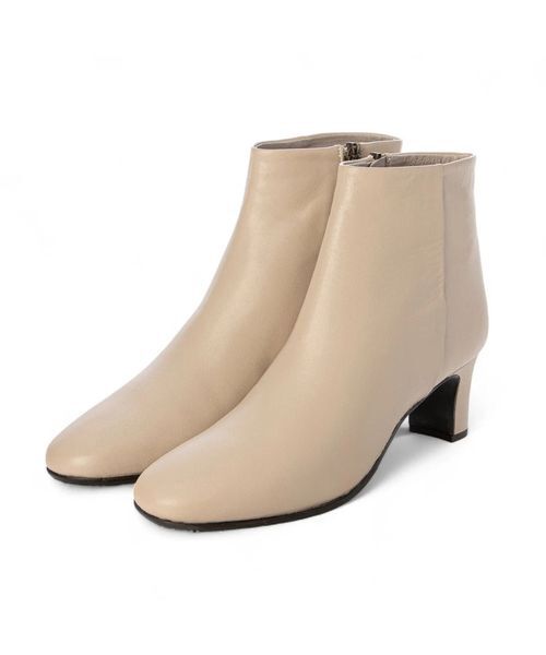 D'ICI / ディッシィ ブーツ（ショート丈） | ラウンドスクエアトゥショートブーツ（アイボリー）