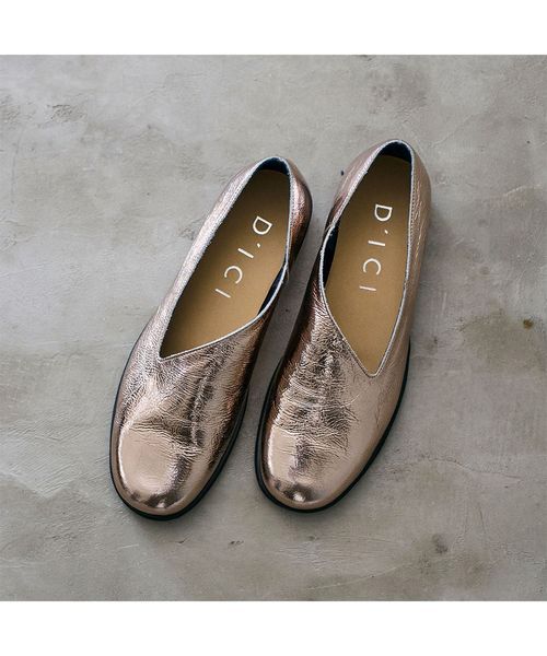 D'ICI / ディッシィ フラットシューズ | カットラインミドルヒールシューズ（ピンクメタリック）