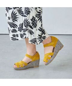 カットワークストラップサンダル