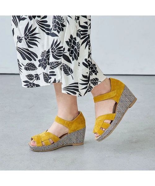 D'ICI / ディッシィ パンプス | カットワークストラップサンダル（イエロースエード）