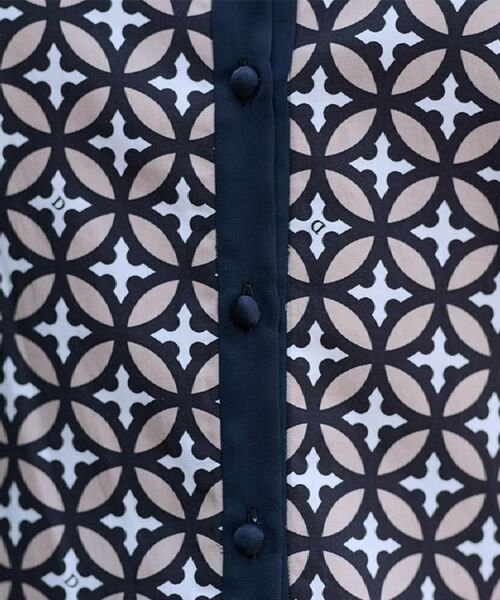 DRESSTERIOR / ドレステリア シャツ・ブラウス | 【大人百花春号掲載 モデル美香さん着用】オーバーラップウィングスリーブブラウス | 詳細13