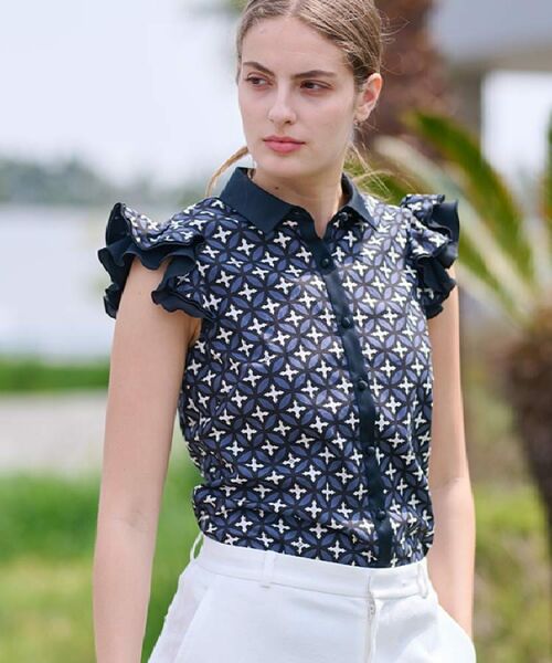 DRESSTERIOR / ドレステリア シャツ・ブラウス | 【大人百花春号掲載 モデル美香さん着用】オーバーラップウィングスリーブブラウス | 詳細4